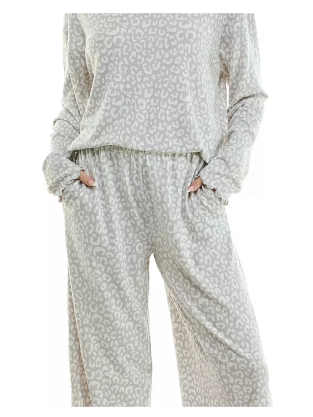 Sonoma, Size Large , Leopard Print Long Sleeve Lounge/Pajama Set - Light Gray - Picture 3 of 6